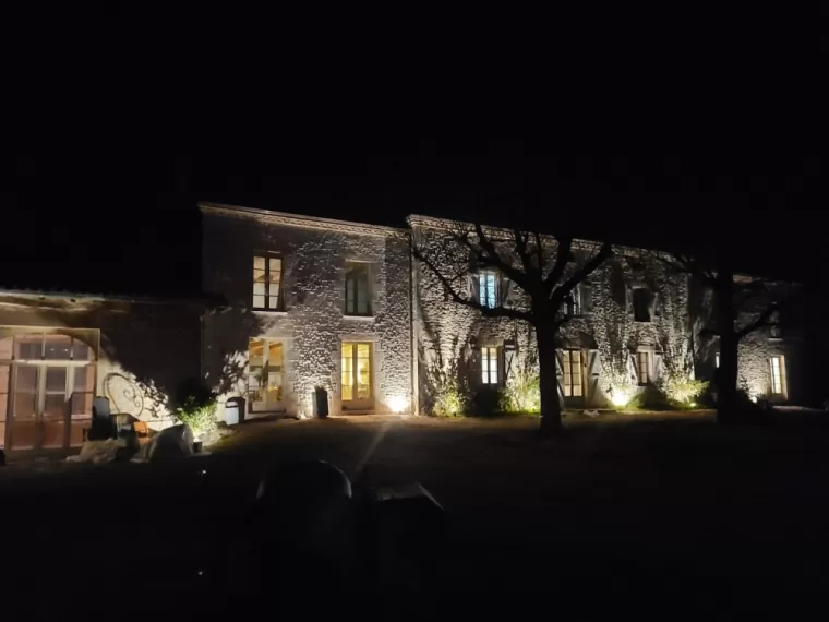 Eclairage d'un jardin à Larroque, Gaillac, ElecEasy
